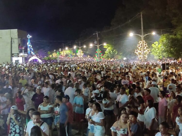 Show da virada reúne multidão em Porto Rico