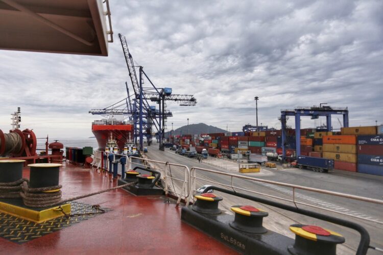 Movimentação dos portos alcança 57,5 milhões  de toneladas em 2021, maior volume da história