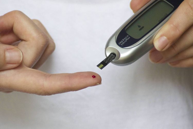 Covid impactou cuidados e buscas sobre diabetes, diz estudo