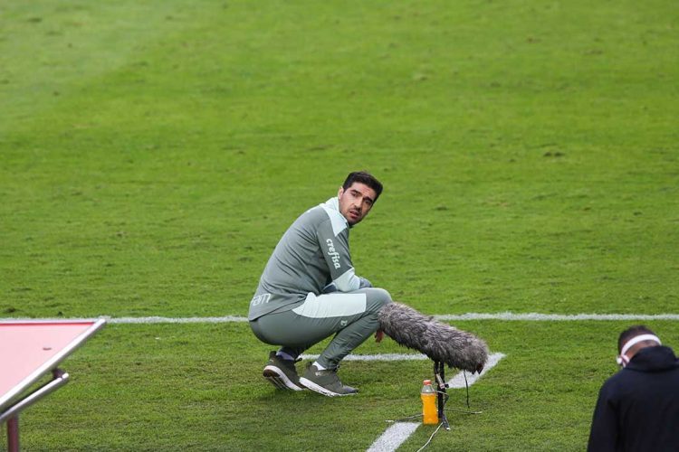 Sem citar o Chelsea, Abel espera  duelo Davi contra Golias na decisão