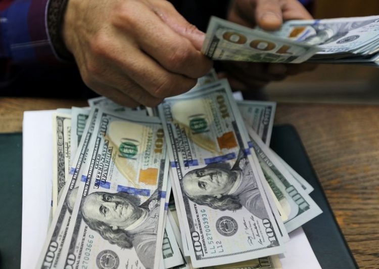 Dólar cai a R$ 5,15 e Bolsa amplia temporada de ganhos