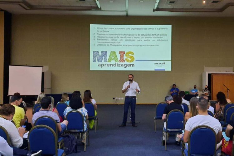 Seminário da Educação reúne mais de 450 pessoas