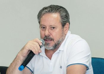 Prefeito envia projeto de lei que prevê aumento  real de 10% para 12 categorias de servidores