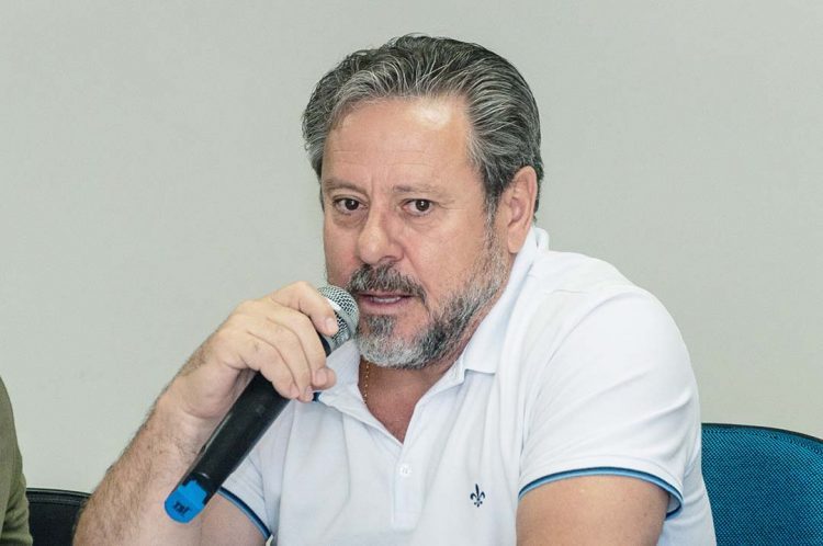 Prefeito envia projeto de lei que prevê aumento  real de 10% para 12 categorias de servidores