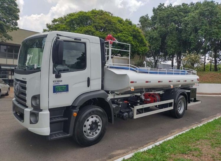 Loanda anuncia aquisição de um novo caminhão-pipa