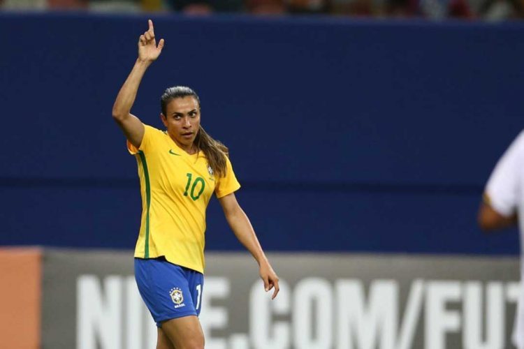 Pia convoca Marta e faz ajustes na seleção para a Copa América