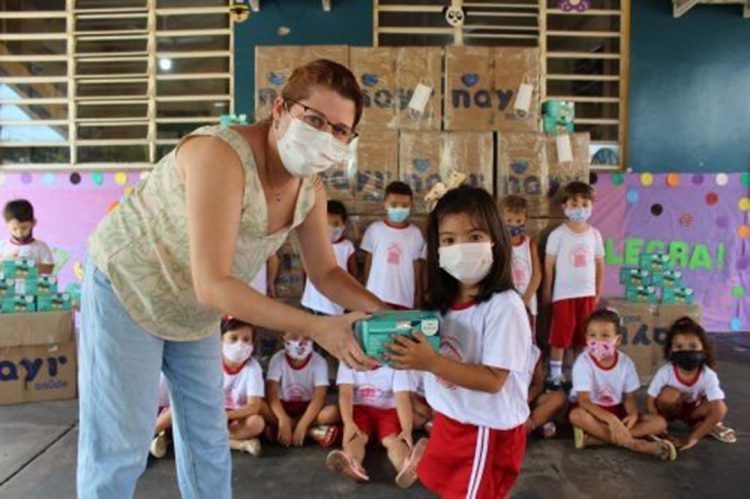 Programa Saúde na Escola entrega 120 mil  máscaras para Educação de Paranavaí