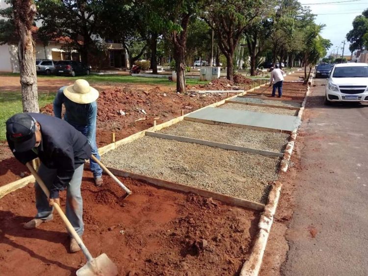 Prefeitura realiza reparos e construção