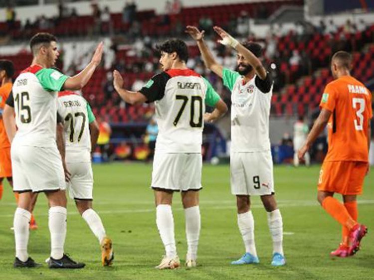 Al Jazira goleia o Pirae em jogo com 1º gol do Taiti em Mundiais