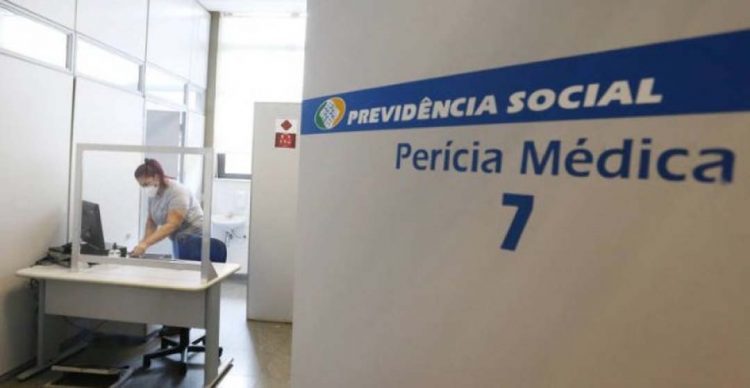 INSS atrasa mais perícias com nova paralisação de médicos