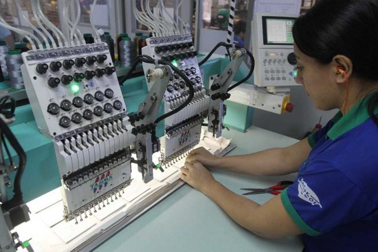 Confiança do industrial paranaense  cai no primeiro trimestre de 2022