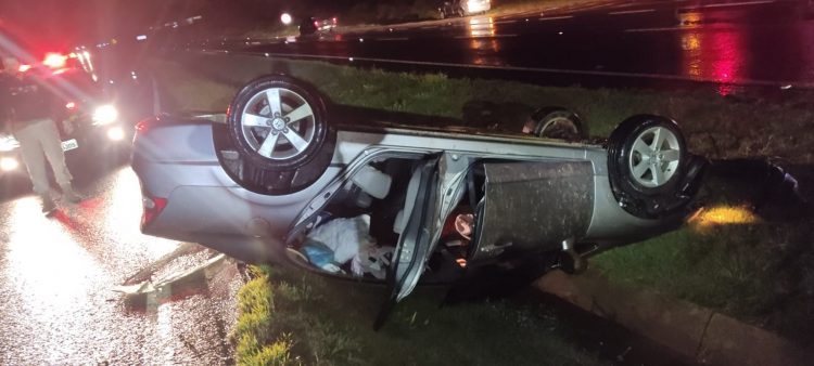 Acidentes deixam três feridos na BR-376, em Paranavaí