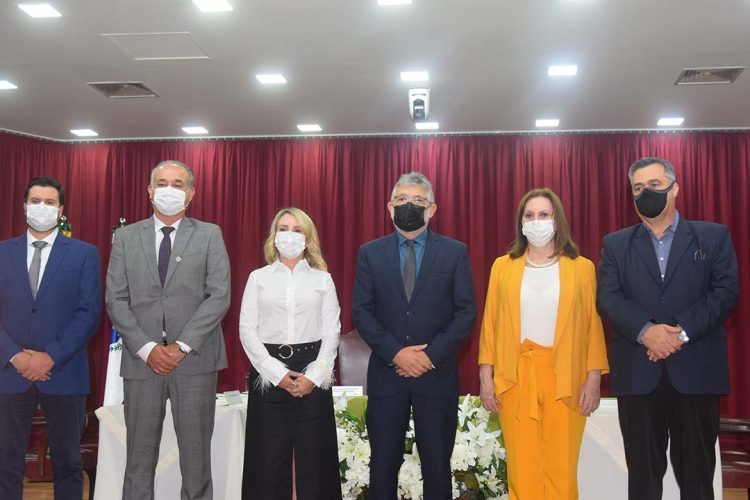 Saúde e TRE-PR assinam acordo para instalação de urnas em hospitais e instituições para idosos