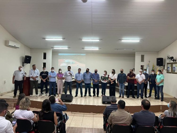 Prefeitos realizaram visita técnica em usina térmica na cidade de Roncador