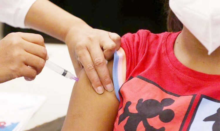 Fiocruz: vacinação infantil contra a covid-19 é o principal desafio