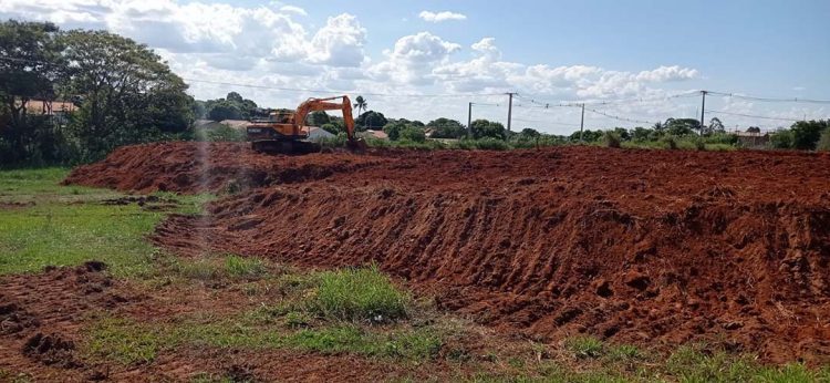 Lagoas de contenção da água das chuvas do Jardim Grécia passaram por manutenção