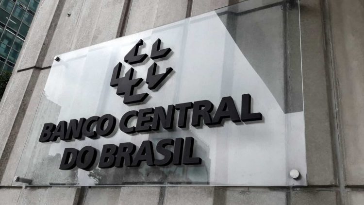 Começa hoje transferência do dinheiro esquecido em bancos