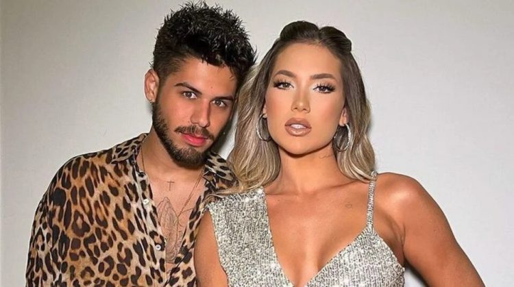 Virginia conta que sonhou estar grávida de outra menina