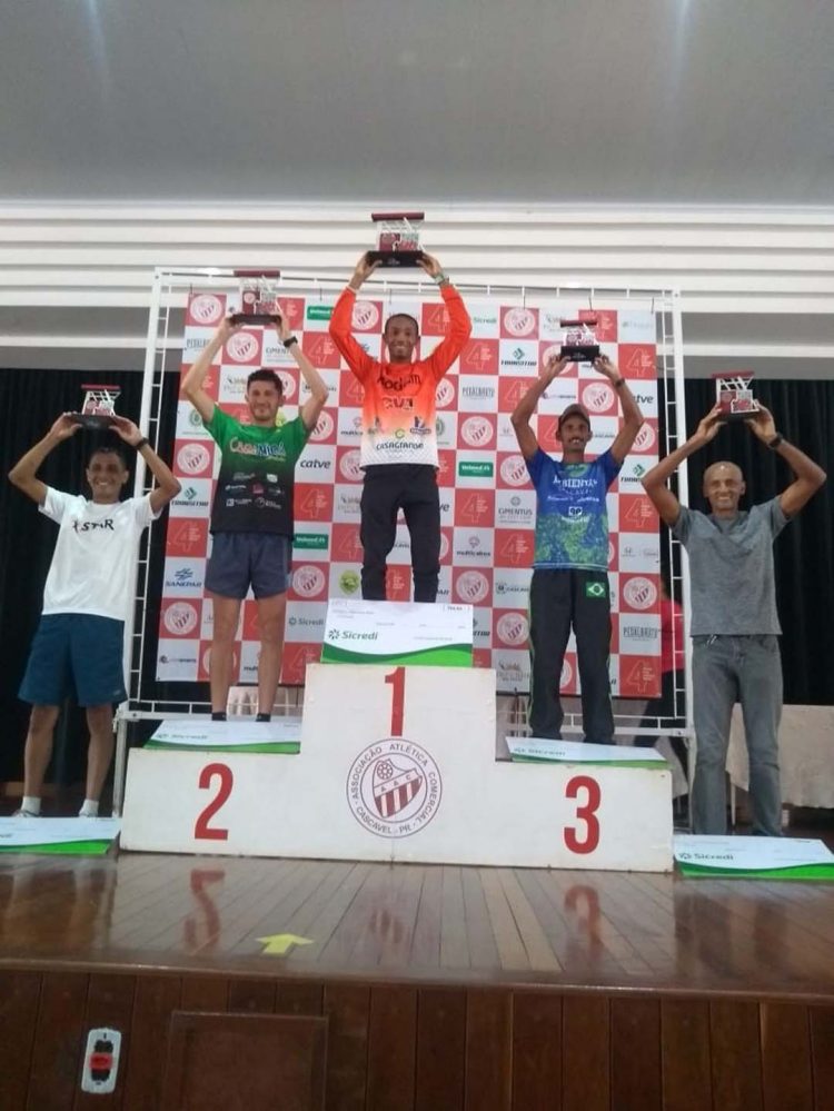 Atleta de Paranavaí é campeão em Cascavel
