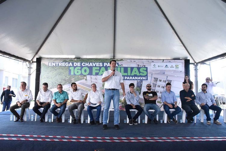 O maior programa habitacional do Brasil,  diz Ratinho Júnior sobre o Casa Fácil