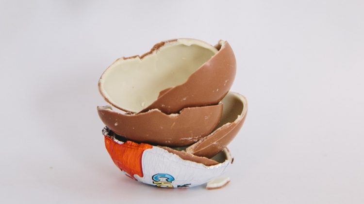 Anvisa manda recolher lote de chocolate Kinder belga à venda no Brasil