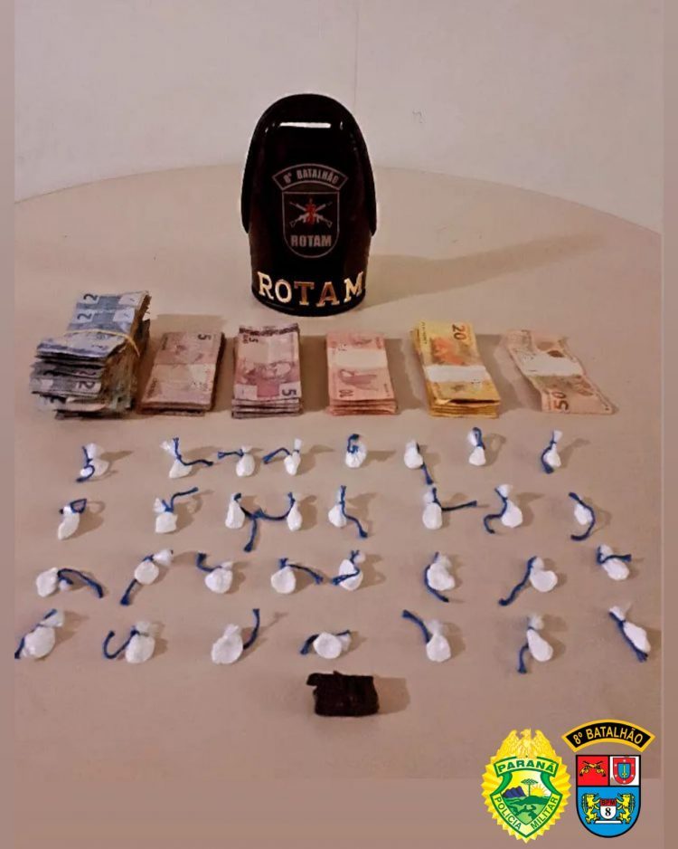 Com valor de R$ 20 cada, porções de  cocaína são encontradas em lanchonete