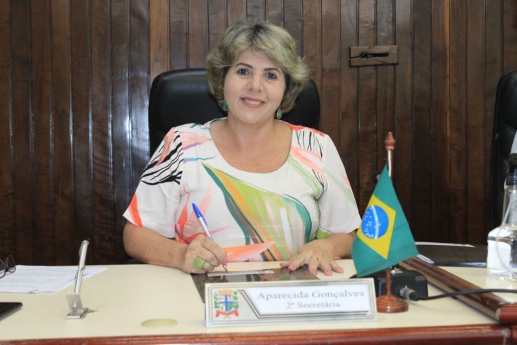 Vereadora questiona serviços oferecidos pelas Unidades Básicas de Saúde de Paranavaí