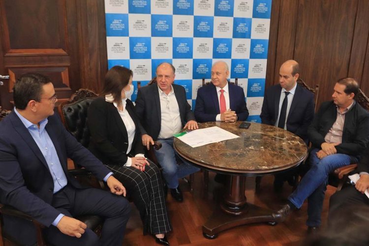 Estado entrega Projeto Lei de Diretrizes Orçamentárias 2023 à Assembleia Legislativa