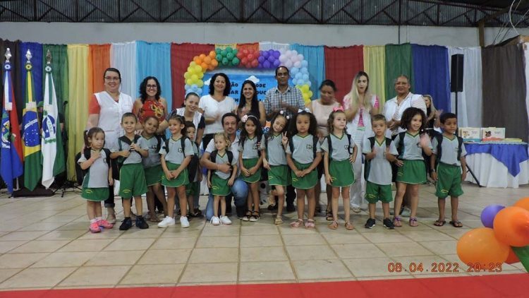 Prefeitura realiza entrega de kit’s escolares para os alunos da Rede Municipal de Ensino