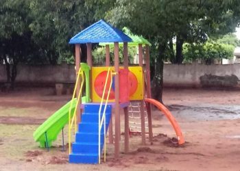 Prefeitura instala novos parques infantis nas Escolas Municipais
