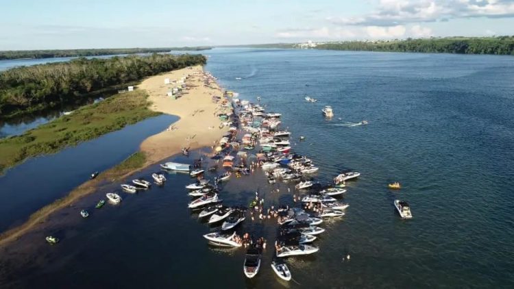 Secretário de Meio Ambiente pede que turistas contribuam com a limpeza da cidade