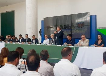 Prefeito participa de assembleia do  marco regulatório do saneamento básico