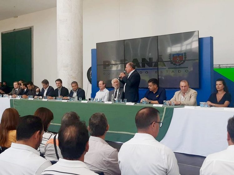 Prefeito participa de assembleia do  marco regulatório do saneamento básico