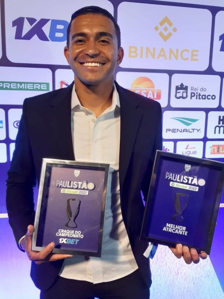 Dudu é eleito craque do Campeonato Paulista