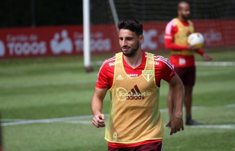 São Paulo enfrenta o Juventude na Arena Barueri, onde tem bom histórico