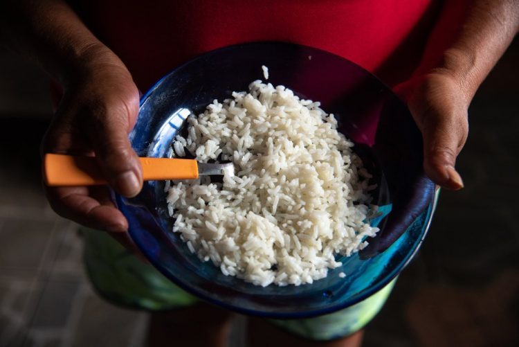 Auxílio Brasil alcança mais de 15 mil famílias da  região; repasse mensal é de quase R$ 5,2 milhões