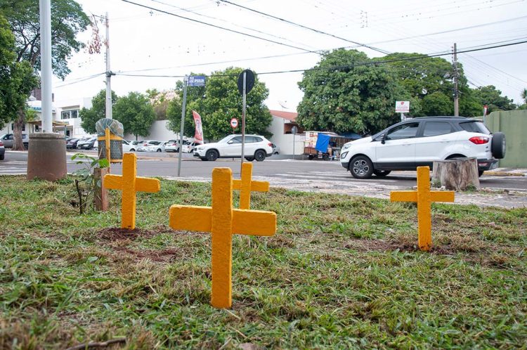 Campanha em Paranavaí chama a atenção para  as 11 mortes no trânsito entre 2021 e 2022