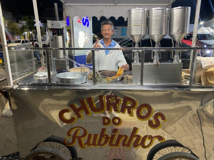 Quem é seu Rubinho? Criador do churros mais famoso de Paranavaí