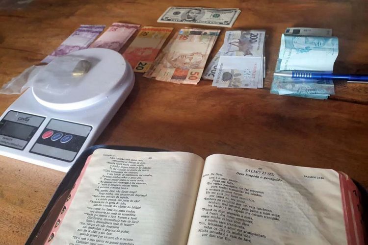 PM e Gaeco cumprem 12 mandados em operação que investiga policiais rodoviários