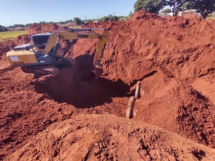 Município realiza obra de recuperação emergencial do emissário Água da Mina.