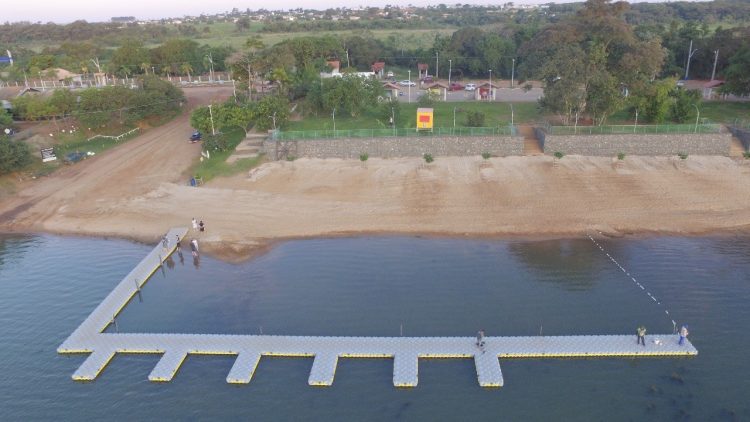 Município instala atracadouro na orla do Porto Maringá