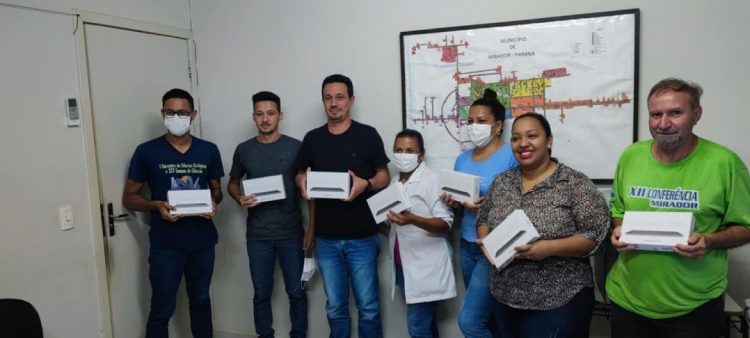 Prefeito entrega equipamentos para a Saúde