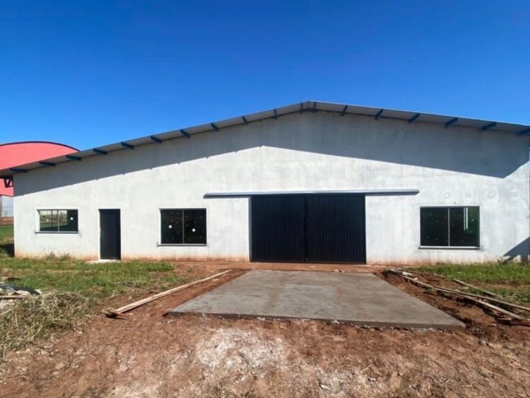 Construção de dois novos barracões estimulará economia