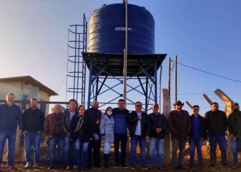 Município inaugura poço artesiano da Vila do Bosque