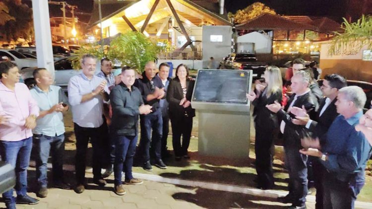 Orla do Porto São José é inaugurada e recebe  o nome do ex-prefeito João Batista Fernandes