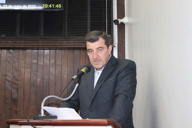 Delcides Pomin Júnior é empossado no Legislativo Paranavaiense