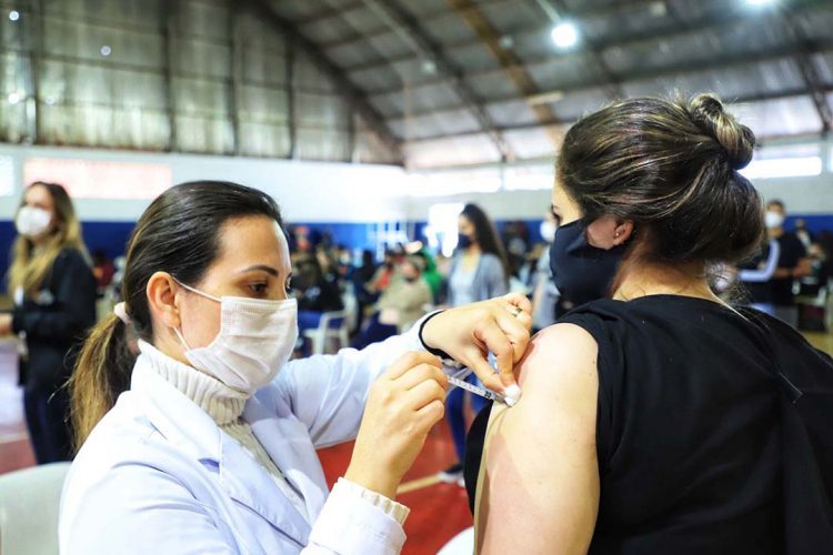 Procura pela vacina cai e Saúde  alerta para necessidade de imunização