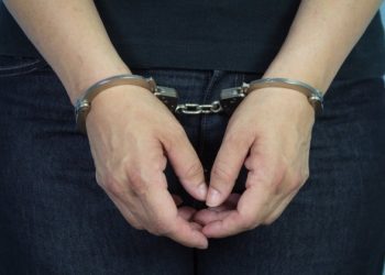 Guarda Municipal cumpre mandado de prisão contra mulher