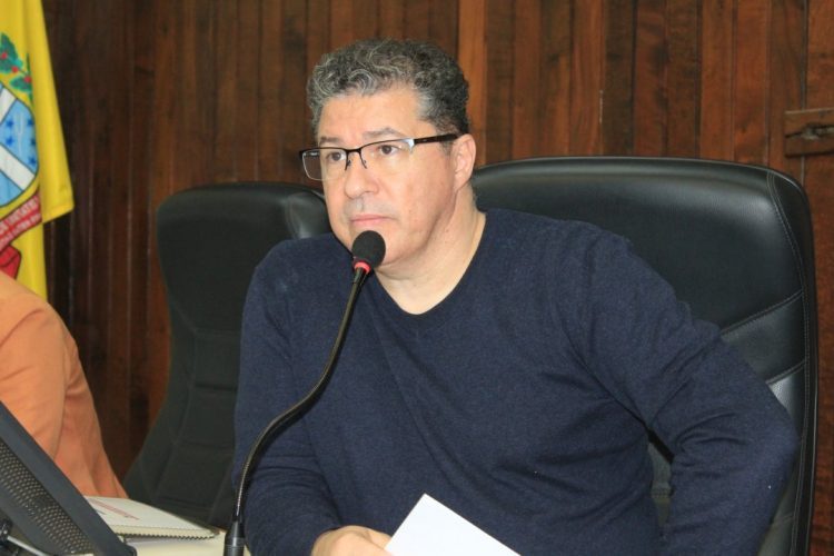 Ausência nas consultas e exames médicos  são tema de destaque no Legislativo