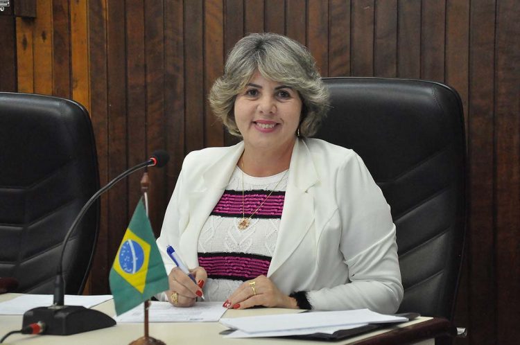 Vereadora de Paranavaí ressalta importância da doação de sangue e cita redução no estoque do Hemonúcleo